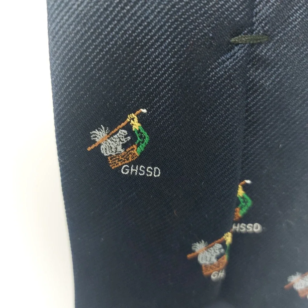T. FOLEY DESIGNS NEW‎ YORK Embroidered Silk Necktie 